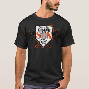 Baseball-Oma  Das ist mein Enkel da draußen foo T-Shirt