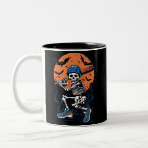 Baseball Skelett Halloween Baseball Halloween Zweifarbige Tasse