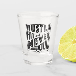 Baseball Softball Hustle Hit & Nie kündigen Schnapsglas