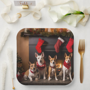 Basenji an der Weihnachtsfeier am Feuerplatz Pappteller