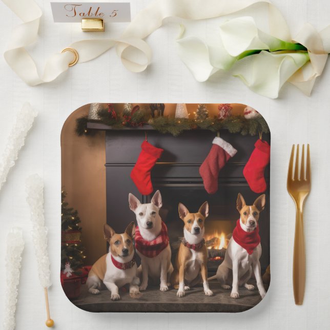 Basenji an der Weihnachtsfeier am Feuerplatz Pappteller (Hochzeit)