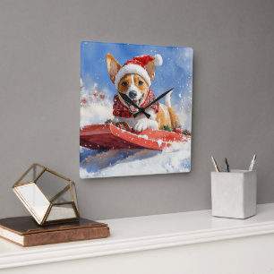 Basenji-Hund im Schlitten Lass es schneien Weihnac Quadratische Wanduhr