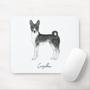 Basenji-Hund in Schwarzweiß mit individuellem Name Mousepad