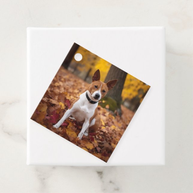 Basenji im Herbst Leaves Fall Inspiriert Geschenkanhänger (Beispiel)