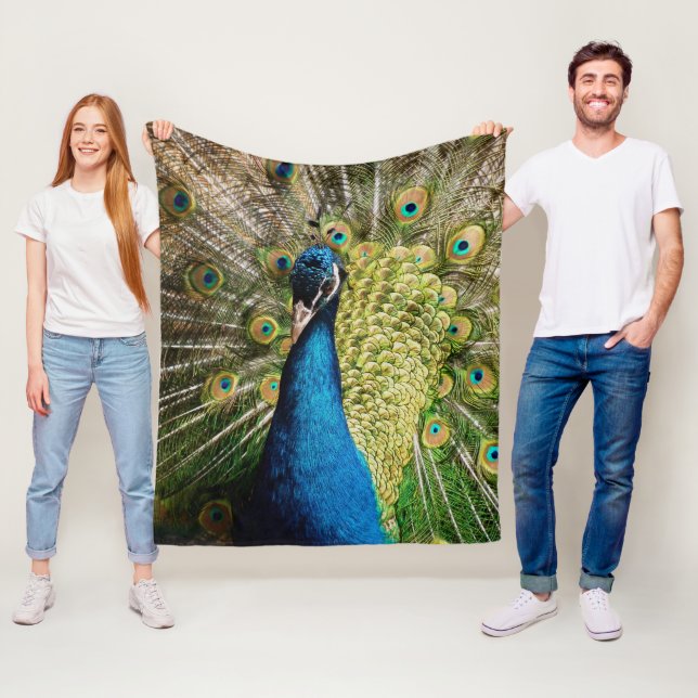 Bashful Peacock Fleecedecke (Beispiel)