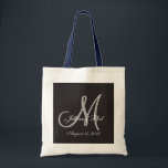 Basic Black Fabulous Wedding Monogram Grosser Wert Tragetasche<br><div class="desc">Klang so schnupflich und halb so staubig. Einfache Schwarz 3d Monogramm. Karo dieses 3D Monogram Basic Black Design.Gothic Black Look für Ihre Hochzeitsfeier. Monogramme,  Text- und Brautnamen und Bräutigamen sind leicht zu ändern,  um Ihre Bedürfnisse zu Anzug. Alle Kunstwerke und Bilder ©nuptial.</div>