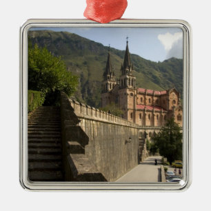 Basilika de Covadonga, nordwestliches Spanien. Silbernes Ornament