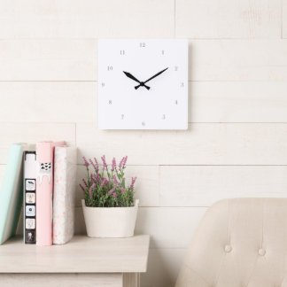 Baskerville Old Face Minimalistischer Klassiker Ei Quadratische Wanduhr