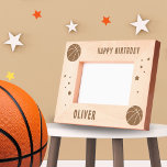 Basketball-Ball-Sport-Happy Geburtstag Geätzte Rahmen<br><div class="desc">Basketball Ball Sports Happy Geburtstag Etched Frames. Ein personalisiertes Foto als Geburtstagsgeschenk. Es hat zwei Basketballbälle in den Ecken und einen individuelle Name.</div>