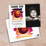 Basketball Ball Sports Foto Geburtstag Vielen Dank Postkarte<br><div class="desc">Basketball Ball Sports Foto Geburtstag Danke Postcard. Dieses moderne Design besticht durch einen Basketballball auf einem lebendigen und lebendigen Hintergrund. Das Basketball-Thema ist perfekt für den Geburtstag eines Basketballfans. Fügen Sie Ihr Foto hinzu und personalisieren Sie den Text.</div>
