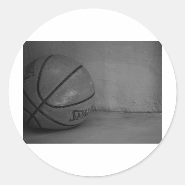 Basketball Beauty Runder Aufkleber (Vorderseite)