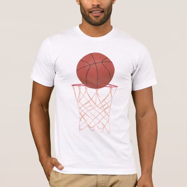 Basketball, der den Korb bildet, sportliche Shirts (Vorderseite)