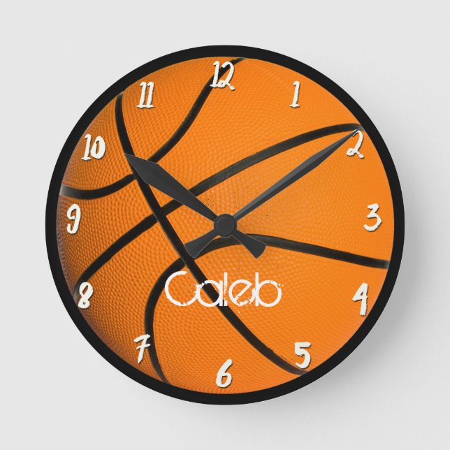 Basketball-Jungen-Schlafzimmer-personalisierte Runde Wanduhr (Vorderseite)
