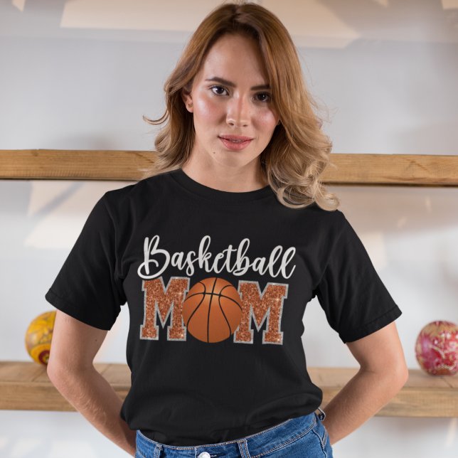 Basketball Mom cute bright Orange text T-Shirt (Von Creator hochgeladen)