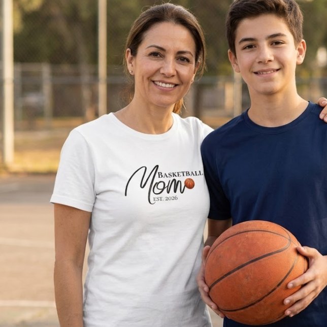 Basketball-Mutter Etabliert  Tri-Blend Shirt (Von Creator hochgeladen)