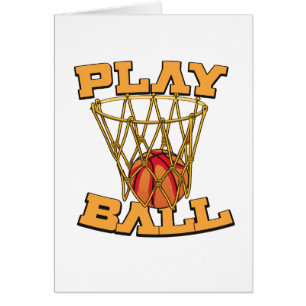 Basketball spielen.