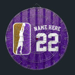 Basketball-Team lila und Gold Glitzer Jersey Dartscheibe<br><div class="desc">Lila und goldene Imitate Glitzer funkeln hinter einer fett weißen Kontur eines Basketballspielers. Aktualisieren Sie einfach die Jersey-Nummer und personalisieren Sie den Namen. In anderen funkelnd Teamfarben erhältlich.</div>