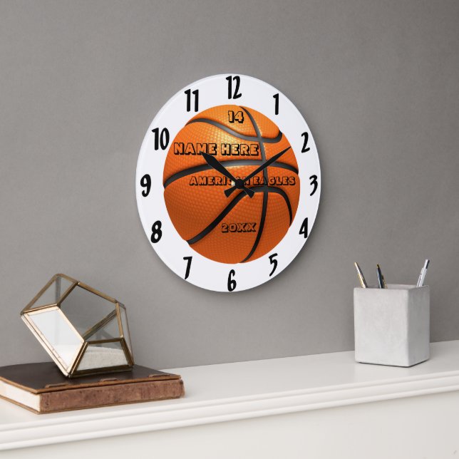 Basketball, weiße und schwarze Uhr mit Spielername (Büro)