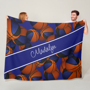 Basketballs schwarze schwarze Mannschaft färbt ihr Fleecedecke