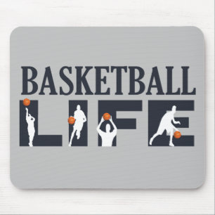 Basketballspieler, die mit orangefarbenem Ball tre Mousepad