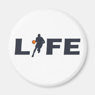 Basketballspieler mit orangefarbenem Ball tropfen Magnet