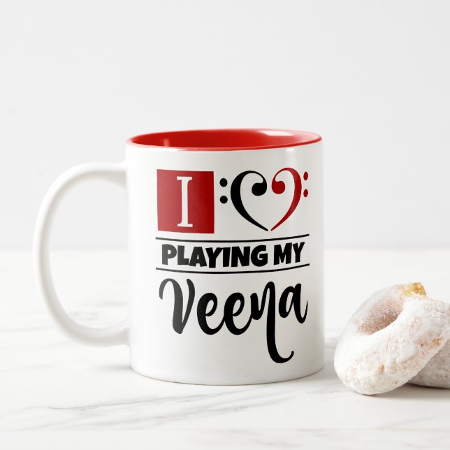 Bass Clef Herz I Liebe spielen meine Veena Zweifarbige Tasse (Mit Donut)