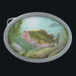 Bass-Fische Ovale Gürtelschnalle<br><div class="desc">Ein Großmund Bass-Fisch in einer nahen magischen Einstellung des Grases und des funkelnden Sandes. Durch Amanda Diehl, Paxdomino Entwürfe.</div>