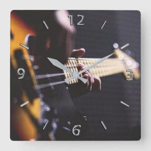 Bass-Spieler-Bass-Gitarren-Musik Quadratische Wanduhr