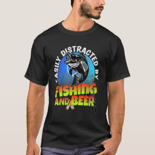 Bassangeln leicht abgelenkt durch Angeln und Bier T-Shirt