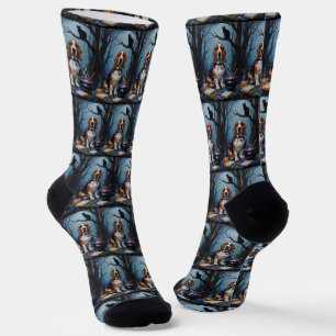 Basset Hound Dog Whimsical Halloween Malerei Socken