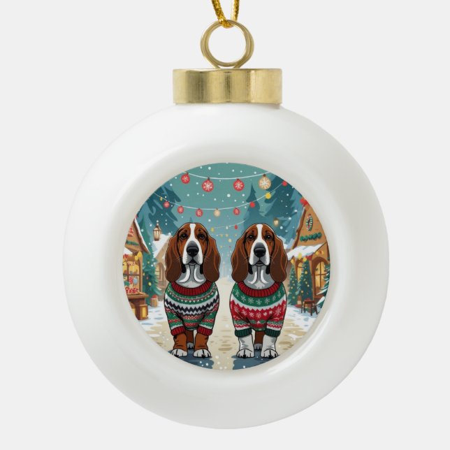 Basset Hound Dogs Christmas Snow Holiday Keramik Kugel-Ornament (Vorderseite)
