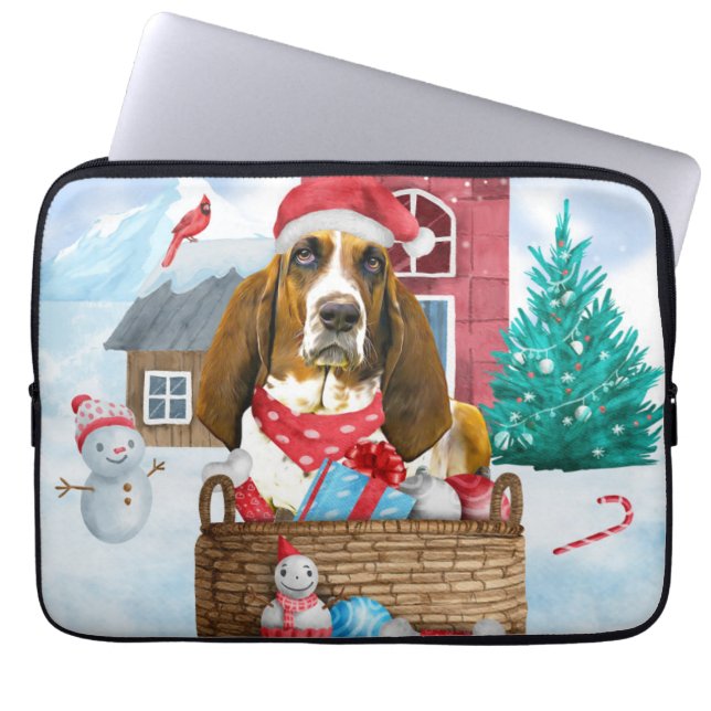Basset Hound Hund im Schnee Weihnachtshaus Laptopschutzhülle (Vorderseite)