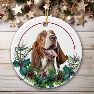 Basset Hound Hund Immergrüner Kranz Keramik Ornament