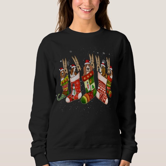 Basset Hound Hund in Weihnachten Socken Weihnachts Sweatshirt (Vorderseite)