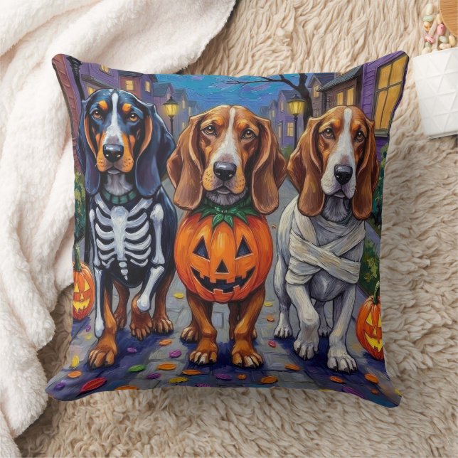 Basset Hound Hunde Trick-or-Treating zu Halloween Kissen (Decke)