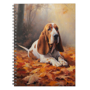 Basset Hound im Herbstlaubfall inspiriert Notizblock