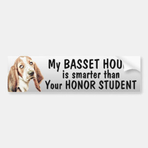 Basset Hound ist intelligenter als der lustige Autoaufkleber