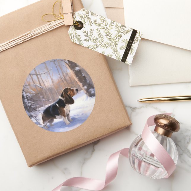 Basset Hound lassen es schneeweihen Runder Aufkleber (Schenken)