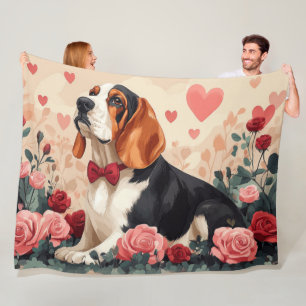 Basset Hound mit Rosen - Valentinstag  Fleecedecke
