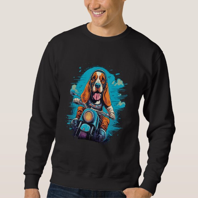 Basset Hound riding a motorcycle Sweatshirt (Vorderseite)