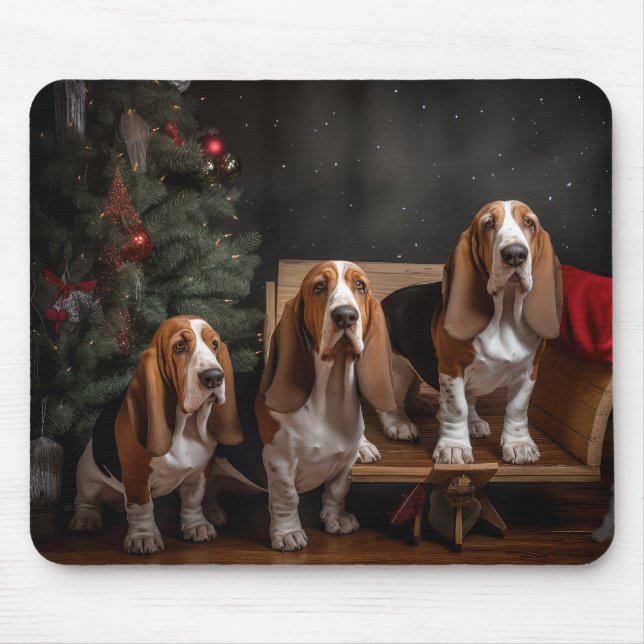 Basset Hound Snowy Sleigh Weihnachtsdekor Mousepad (Vorne)