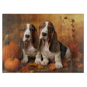 Basset Hound Welpe Herbstfreude Kürbis Schneidebrett