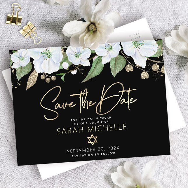 Bat Mitzvah Black Gold Script Watercolor Floral Einladungspostkarte (Von Creator hochgeladen)