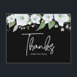 Bat Mitzvah Black Silver Script Floral Vielen Dank Postkarte<br><div class="desc">Vergewissern Sie sich, dass Ihr Lieblings-Bat Mitzvah ihre Wertschätzung für alle, die ihre Meilenstein-Veranstaltung unterstützt! Schicken Sie diese raffinierte, personalisierte Dankeschön Postcard! Ein schicker, atemberaubender, weißer und goldener Glitzer mit floraler Aquarellfarbe mit Imitaten, Goldfolien-Schrift Typografie und weißer San-Serifenart überlagert einen dramatischen schwarzen Hintergrund. Ein Stern von David, zusammen mit Ihrer...</div>