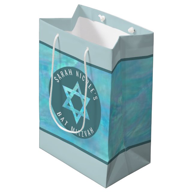 Bat Mitzvah Blue Opal Magen David Personalisiert Mittlere Geschenktüte (Vorderseite Schrägansicht)