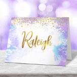 Bat Mitzvah Gold Script Lila Individuelle Name Ral Dankeskarte<br><div class="desc">Vergewissern Sie sich, dass Ihr Lieblings-Bat Mitzvah ihre Wertschätzung für alle, die ihre Meilenstein-Veranstaltung unterstützt! Schicken Sie diese atemberaubende, moderne, personalisierte Dankeschön Anmerkung. Funkelnd Imitate mit handgeschriebenen Goldfolien und winzigen Glitzer-Punkten überlagern einen leicht lila Aquarellhintergrund. Garantiert eine stilvolle Touch zu ihrer Korrespondenz hinzufügen! In dieser trendigen und besonderen Kollektion sind...</div>