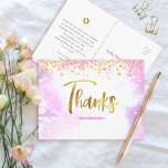 Bat Mitzvah Gold Script Pink Wasserfarbe Vielen Da Postkarte<br><div class="desc">Vergewissern Sie sich, dass Ihr Lieblings-Bat Mitzvah ihre Wertschätzung für alle, die ihre Meilenstein-Veranstaltung unterstützt! Versenden Sie dieses atemberaubende, moderne, funkelnd Imitat-Folie handgeschriebene Drehbuch und winzige Punkte über einem hellrosa Aquarell Hintergrund, personalisiert danke Postcard. Auf der Vorderseite, personalisieren Sie mit dem Namen Ihres Bat Mitzvah. Fügen Sie eine personalisierte Notiz...</div>