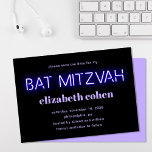 Bat Mitzvah Lila Neon Lights Save the Date Einladung<br><div class="desc">Coole moderne Fledermausmitzvah Ankündigung Datum freihalten mit "bat mitzvah" in lila leuchtenden Neonleuchten auf schwarzem Hintergrund.</div>