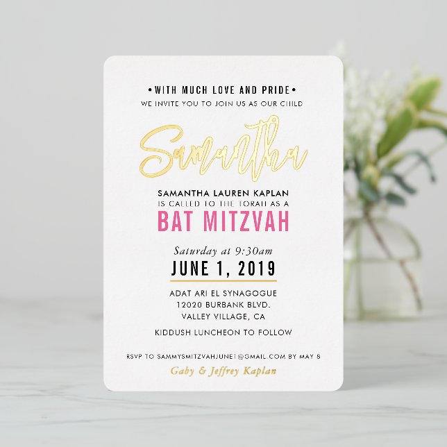 BAT MITZVAH Moderne Drehbuch hübsch rosa Gold Folieneinladung (Stehend vorne)