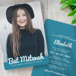 Bat Mitzvah Modernes Foto Einladung<br><div class="desc">Dieses Design besteht aus spielerisch kursiven Skripten,  die durch einfache san-Serif Typografie bekämpft werden. Dieses Design ist modern und einfach. Fügen Sie ein Foto hinzu. Abrufbar unter: http://www.zazzle.com/store/selectpartysupplies</div>